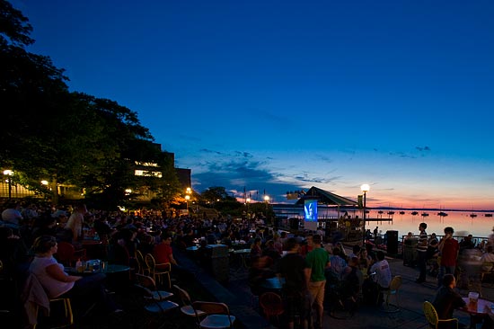 Photo of Lakeside Cinema showing