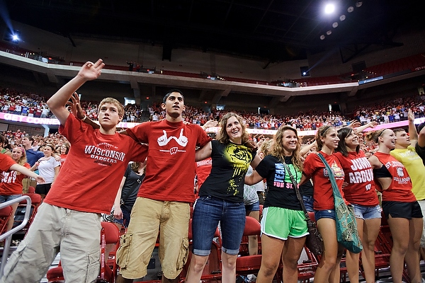 Photo: students at 2011 Chancellor&rsquo;s Convocation