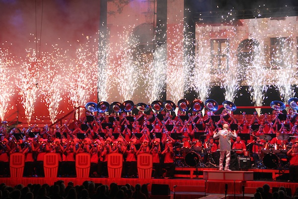 Photo: UW Varsity Band in concert
