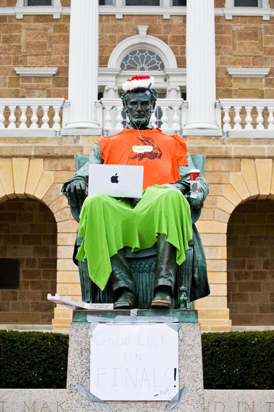 Photo of Abe statue decorated for finals week.