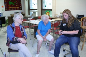 Photo: Students aid seniors