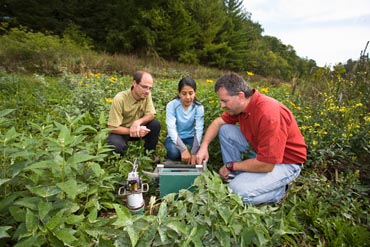 Photo of researchers inthe field